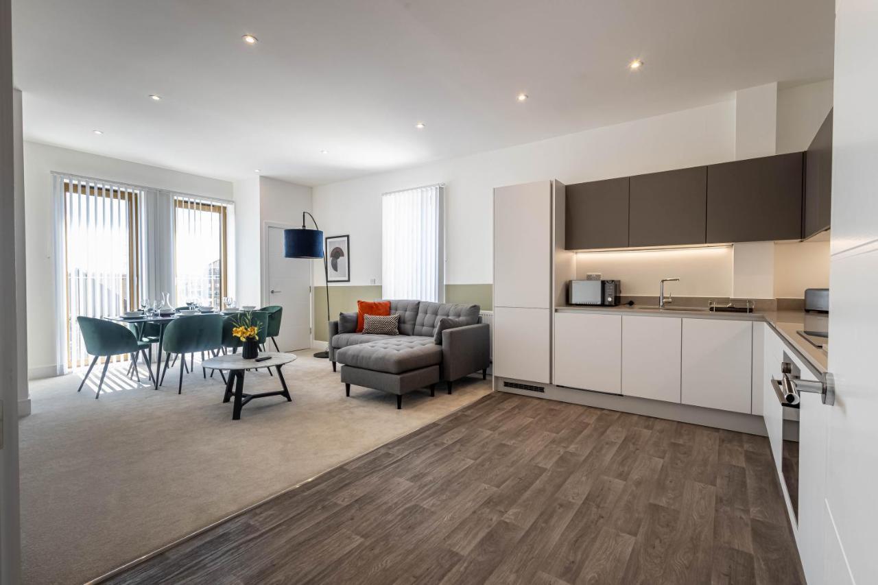 Modern Apartments With Balcony In Merton Near Wimbledon By Sojo Stay Mitcham Zewnętrze zdjęcie