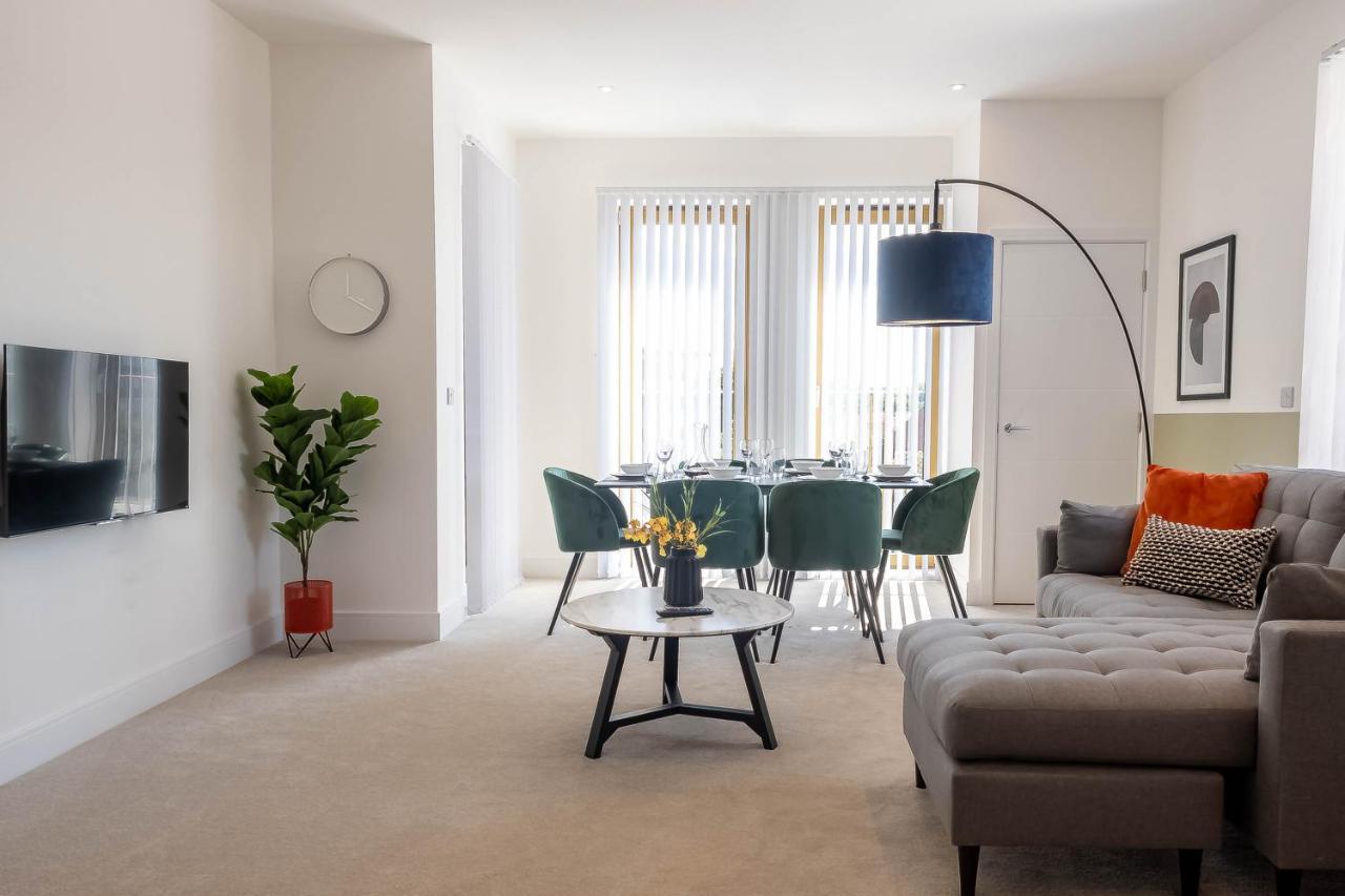 Modern Apartments With Balcony In Merton Near Wimbledon By Sojo Stay Mitcham Zewnętrze zdjęcie