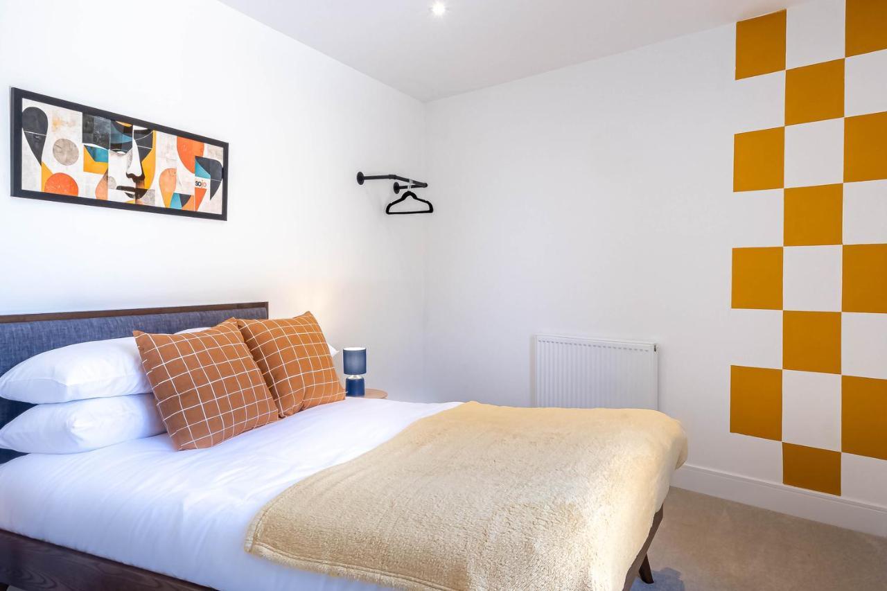 Modern Apartments With Balcony In Merton Near Wimbledon By Sojo Stay Mitcham Zewnętrze zdjęcie