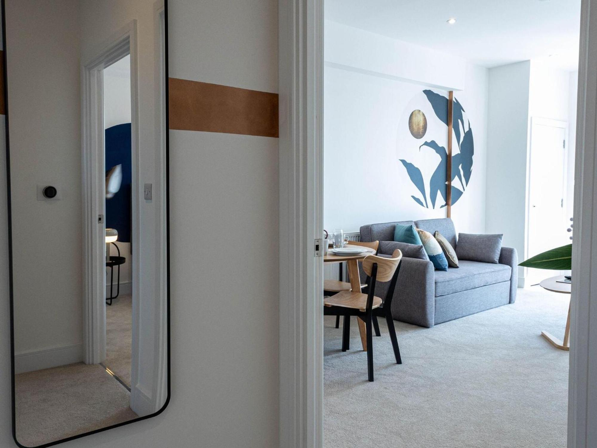 Modern Apartments With Balcony In Merton Near Wimbledon By Sojo Stay Mitcham Zewnętrze zdjęcie