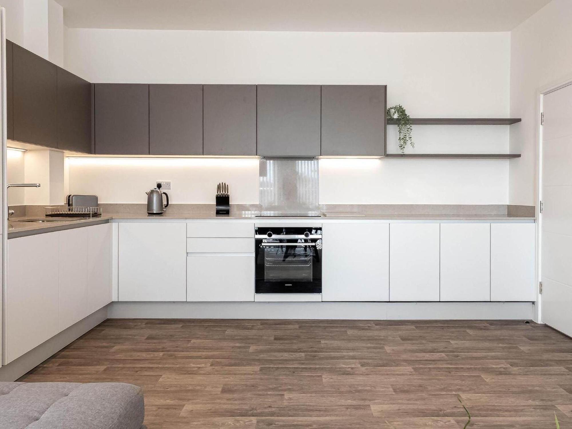 Modern Apartments With Balcony In Merton Near Wimbledon By Sojo Stay Mitcham Zewnętrze zdjęcie