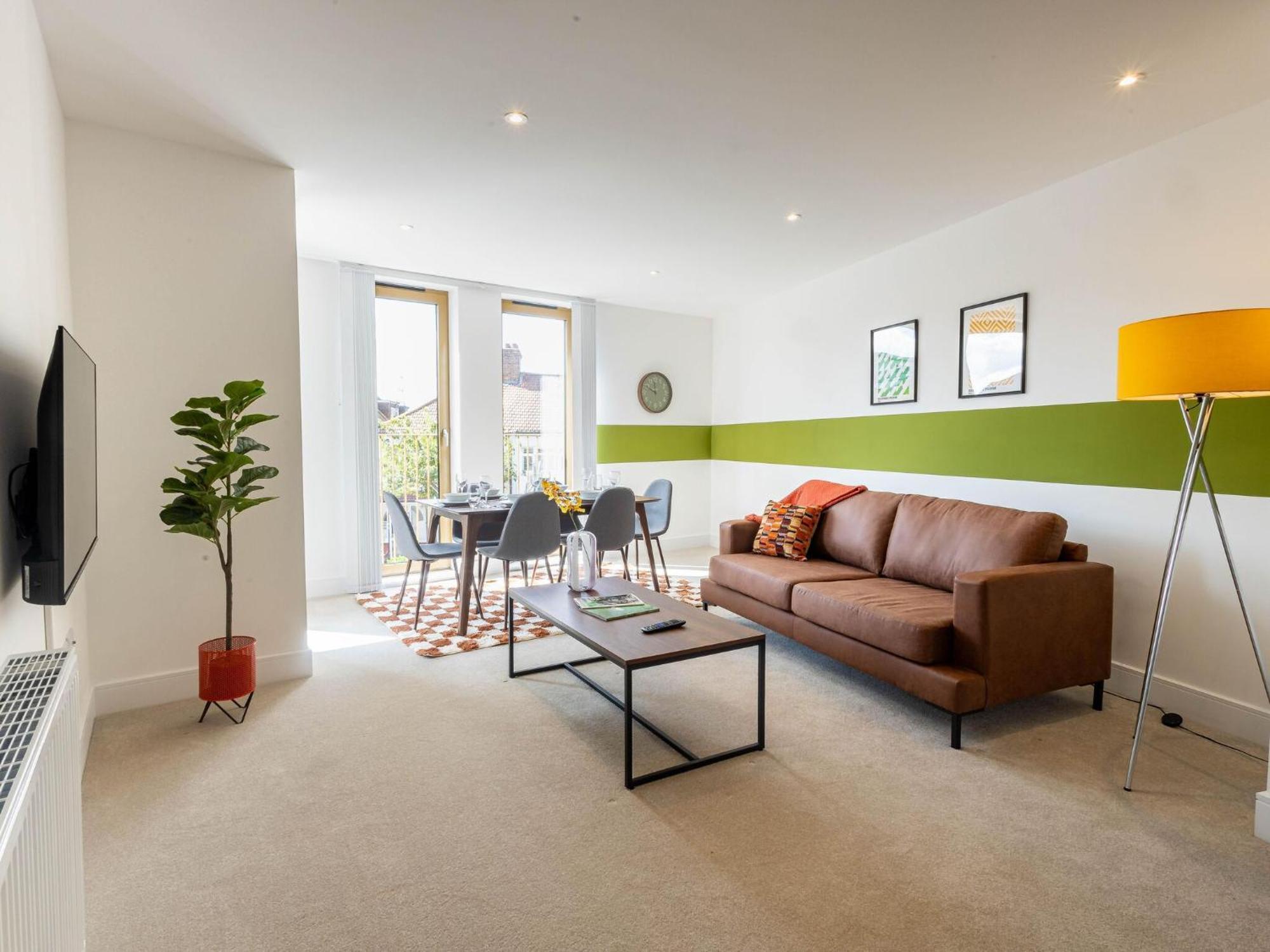 Modern Apartments With Balcony In Merton Near Wimbledon By Sojo Stay Mitcham Zewnętrze zdjęcie